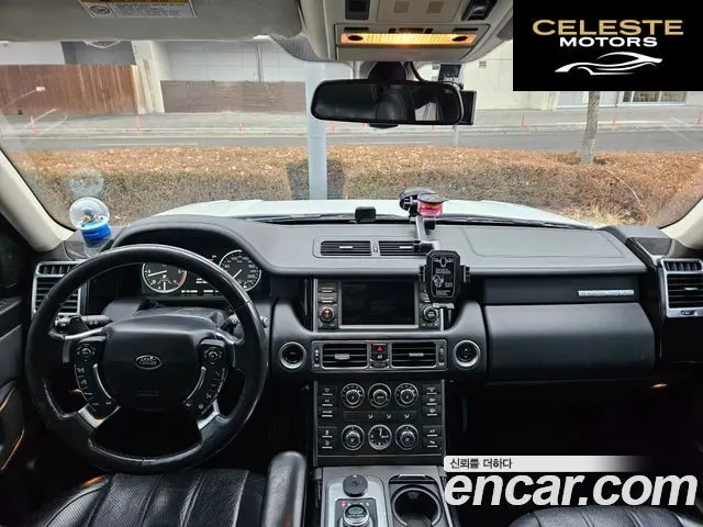 LAND ROVER Range Rover 4.4 TDV8 Vogue 2012 — photo 7 sur 26