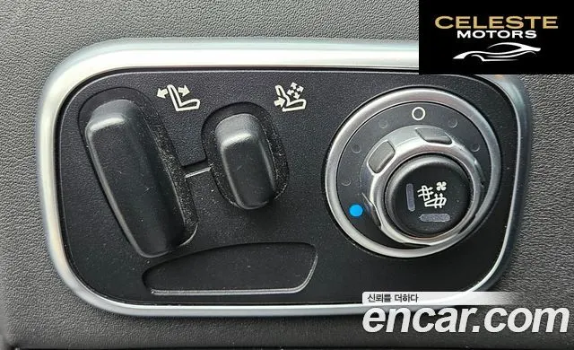 LAND ROVER Range Rover 4.4 TDV8 Vogue 2012 — photo 9 sur 26
