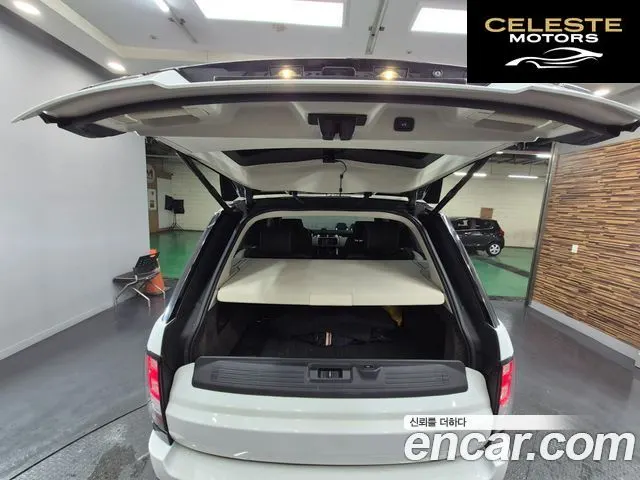 LAND ROVER Range Rover 44.4 SDV8 Vogue SE 2015 — photo 15 sur 26