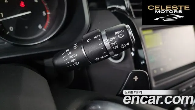 LAND ROVER Discovery 5 2.0 SD4 SE 2018 — photo 14 sur 20