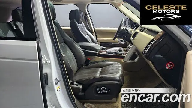LAND ROVER Range Rover 44.4 SDV8 Vogue SE 2017 — photo 11 sur 26