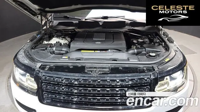 LAND ROVER Range Rover 44.4 SDV8 Vogue SE 2017 — photo 6 sur 26