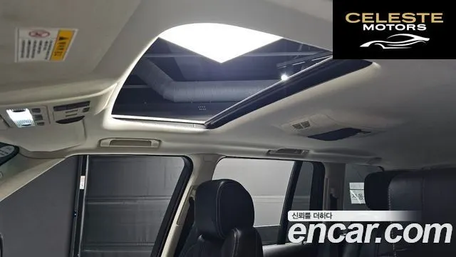 LAND ROVER Range Rover 4.4 TDV8 Vogue 2012 — photo 19 sur 26