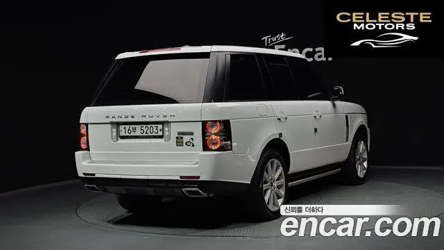 LAND ROVER Range Rover 4.4 TDV8 Vogue 2012 — photo 2 sur 26