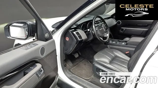 LAND ROVER Discovery 5 2.0 SD4 SE 2018 — photo 12 sur 20
