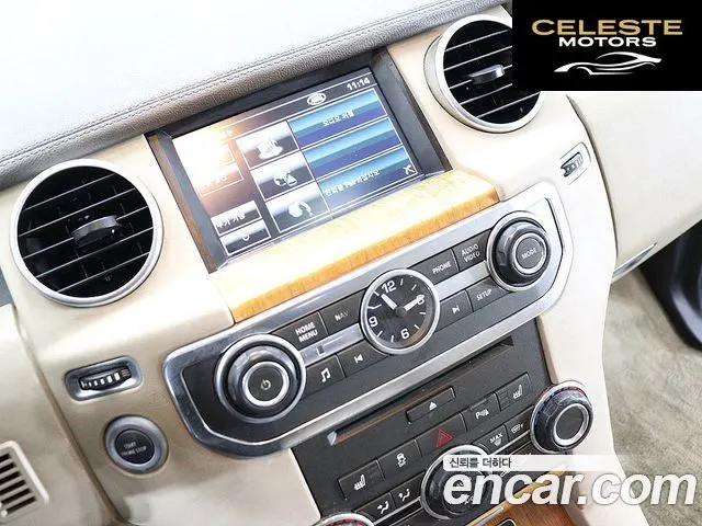 LAND ROVER Discovery 4 3.0 SDV6 SE 2013 — photo 8 sur 26