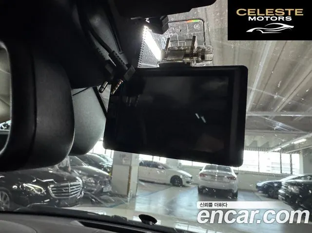 LAND ROVER Range Rover Evoque 2.0 TD4 SE 2018 — photo 20 sur 26