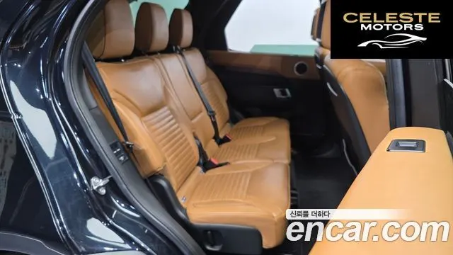 LAND ROVER Discovery 5 3.0 TD6 HSE Luxury 2018 — photo 12 sur 20