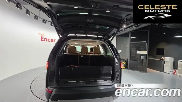LAND ROVER Discovery 5 3.0 TD6 HSE Luxury 2018 — photo 20 sur 20