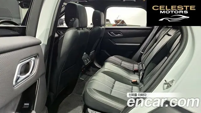 LAND ROVER Range Rover Velar 2.0 P250 R-Dynamic SE 2023 — photo 12 sur 26