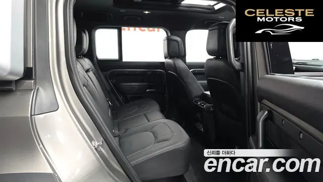 LAND ROVER Defender (L663) 110 P300 X-Dynamic SE 2025 — photo 12 sur 20
