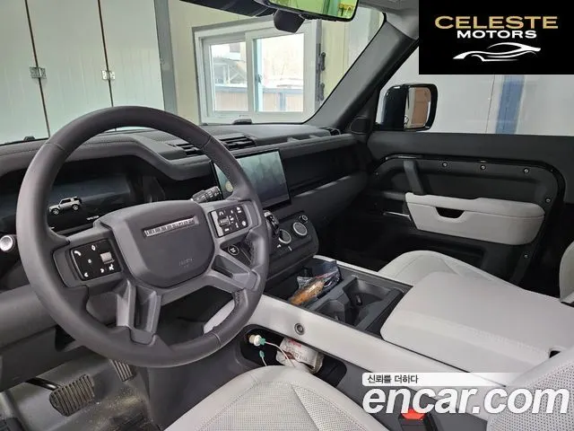 LAND ROVER Defender (L663) 90 D250 X-Dynamic SE 2025 — photo 6 sur 18
