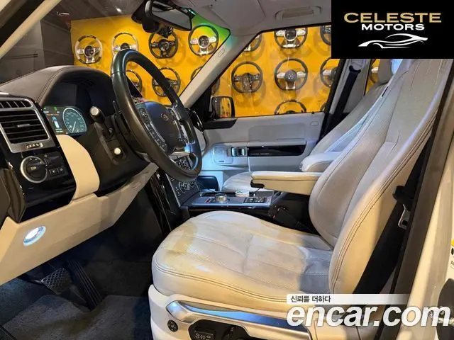 LAND ROVER Range Rover 4.4 TDV8 Vogue 2012 — photo 15 sur 20