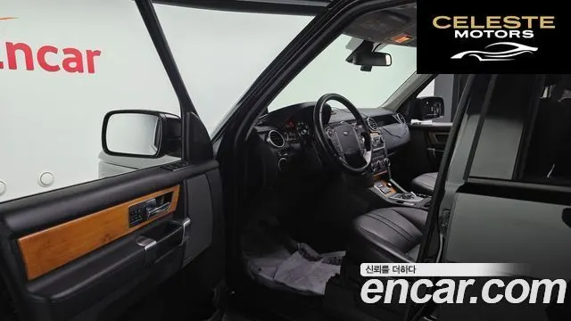LAND ROVER Discovery 4 3.0 SDV6 SE 2013 — photo 10 sur 20