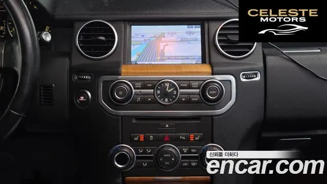 LAND ROVER Discovery 4 3.0 SDV6 SE 2013 — photo 14 sur 20