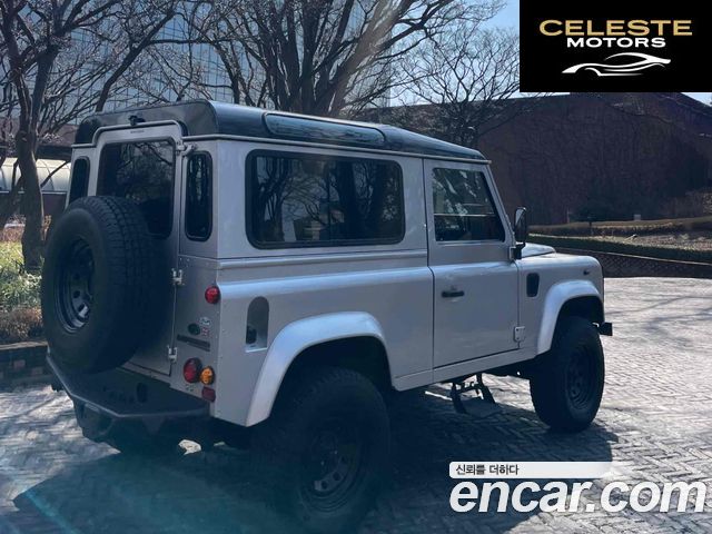 LAND ROVER Defender 90 2004 — photo 3 sur 14