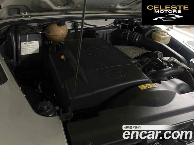 LAND ROVER Defender 90 2004 — photo 7 sur 14