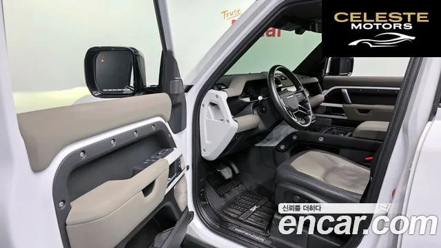 LAND ROVER Defender (L663) 110 P300 X-Dynamic SE 2022 — photo 11 sur 20