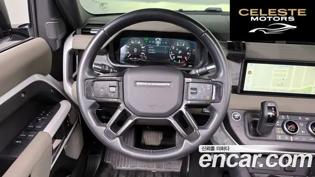 LAND ROVER Defender (L663) 110 P300 X-Dynamic SE 2022 — photo 13 sur 20