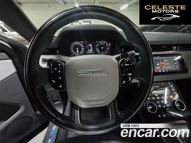 LAND ROVER Range Rover Evoque 2P250 First Edition 2020 — photo 18 sur 26