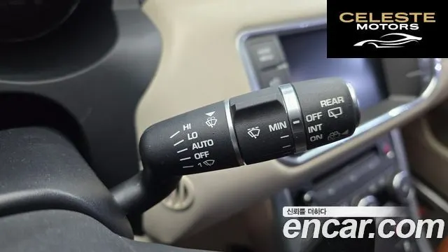 LAND ROVER Range Rover Evoque 2.2 SD4 2015 — photo 16 sur 20