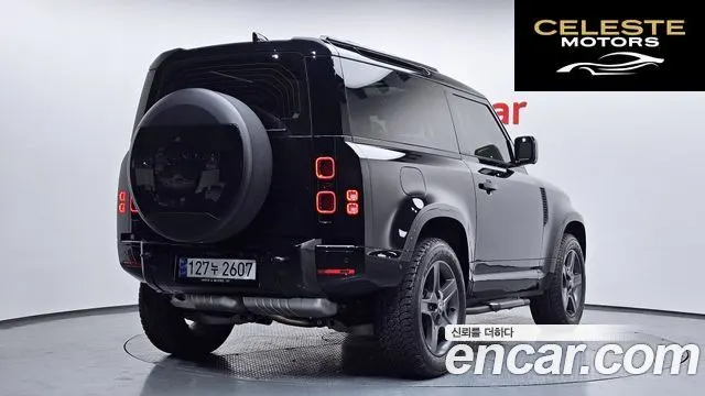LAND ROVER Defender (L663) 90 D250 X-Dynamic SE 2025 — photo 2 sur 20