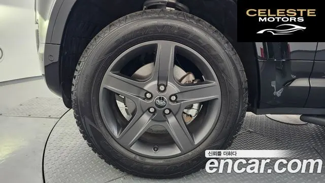 LAND ROVER Defender (L663) 90 D250 X-Dynamic SE 2025 — photo 5 sur 20