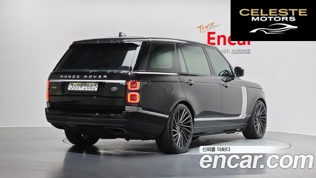 LAND ROVER Range Rover 44.4 SDV8 AB LWB 2020 — photo 2 sur 20