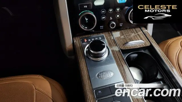 LAND ROVER Range Rover 45.0 SC Vogue SE 2019 — photo 9 sur 20