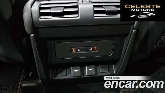 LAND ROVER Defender (L663) 110 P300 X-Dynamic SE 2024 — photo 17 sur 20