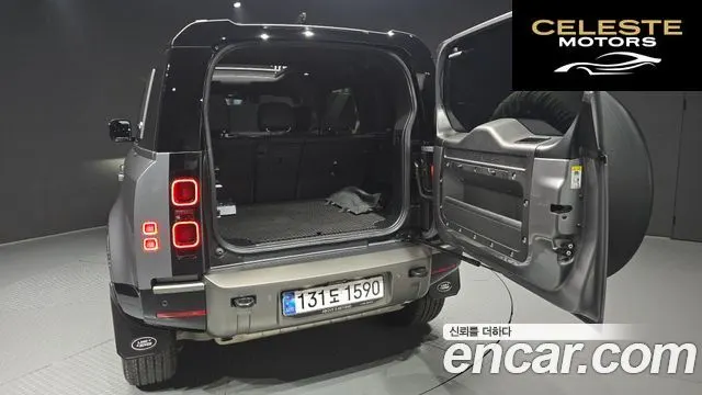 LAND ROVER Defender (L663) 110 P300 X-Dynamic SE 2024 — photo 20 sur 20