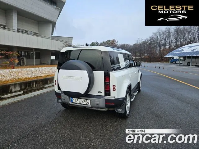 LAND ROVER Defender (L663) 110 D240 SE 2020 — photo 14 sur 26