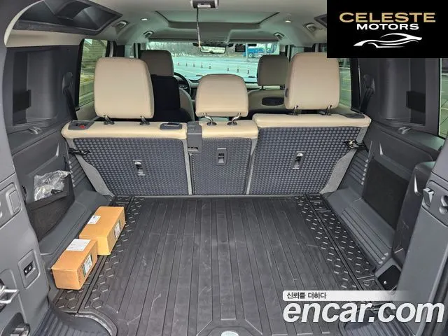 LAND ROVER Defender (L663) 110 D240 SE 2020 — photo 17 sur 26