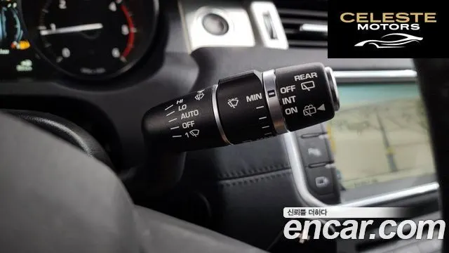 LAND ROVER Range Rover Evoque 2.0 TD4 SE 2016 — photo 15 sur 26