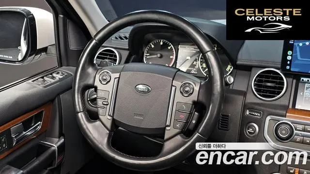 LAND ROVER Discovery 4 3.0 SDV6 SE 2016 — photo 13 sur 26