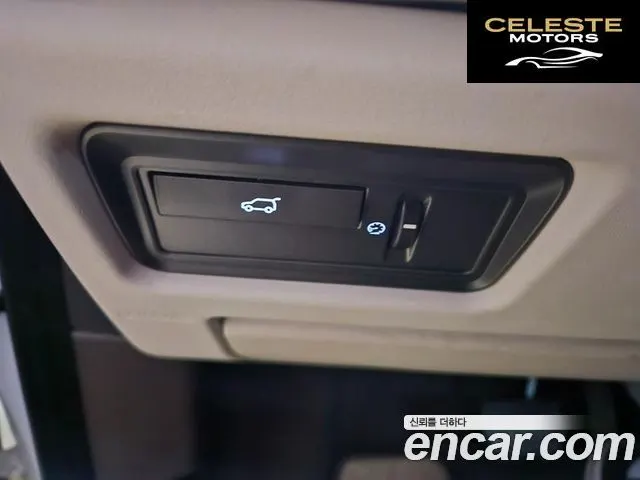 LAND ROVER Range Rover Evoque 2.2 SD4 2013 — photo 13 sur 24