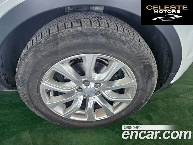 LAND ROVER Range Rover Evoque 2.2 SD4 Pure 2014 — photo 19 sur 25
