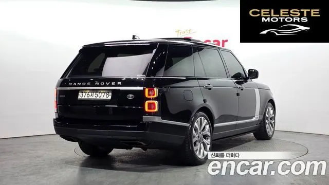 LAND ROVER Range Rover 44.4 SDV8 AB LWB 2020 — photo 2 sur 20