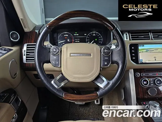 LAND ROVER Range Rover 44.4 SDV8 AB 2016 — photo 13 sur 26