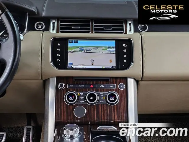 LAND ROVER Range Rover 44.4 SDV8 AB 2016 — photo 14 sur 26
