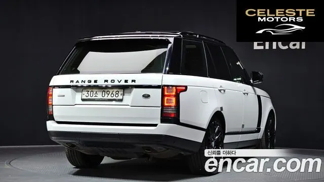 LAND ROVER Range Rover 44.4 SDV8 AB 2016 — photo 2 sur 26