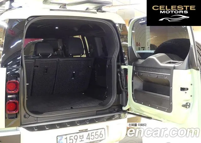 LAND ROVER Defender (L663) 110 D300 75th Edition 2023 — photo 10 sur 26
