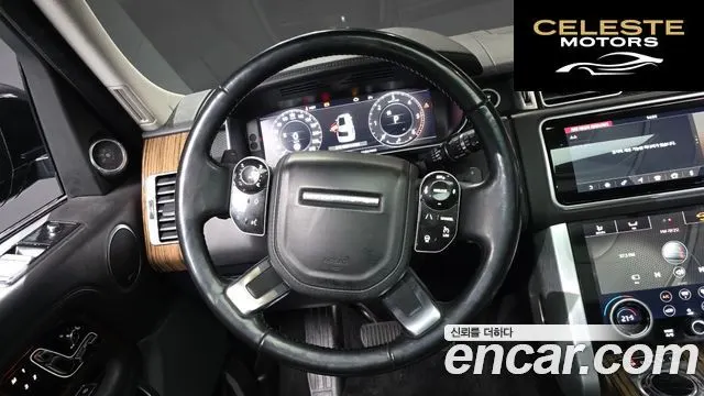 LAND ROVER Range Rover 44.4 SDV8 Vogue SE 2018 — photo 13 sur 26