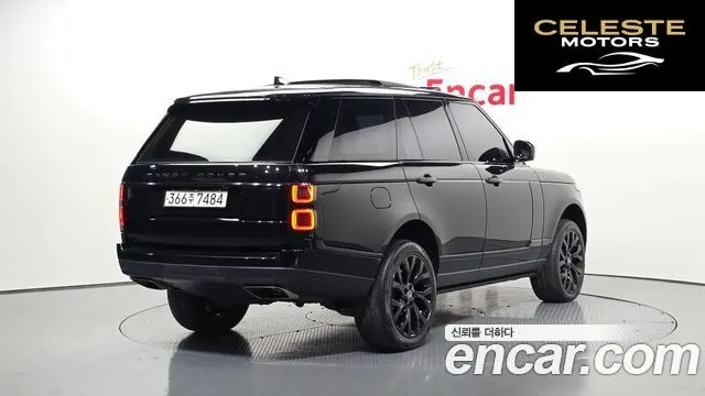 LAND ROVER Range Rover 44.4 SDV8 AB 2019 — photo 2 sur 20