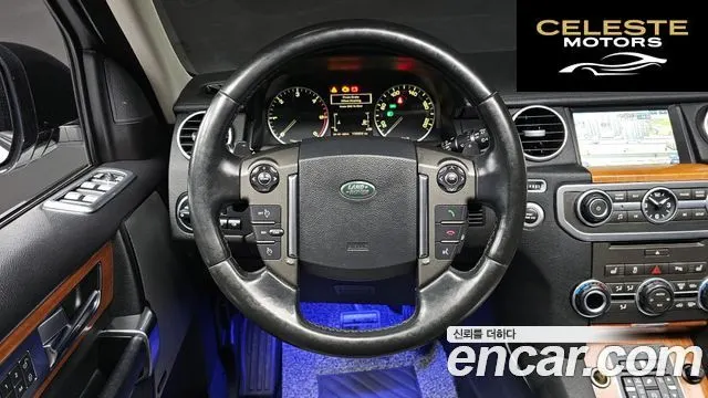 LAND ROVER Discovery 4 3.0 SDV6 SE 2015 — photo 13 sur 20