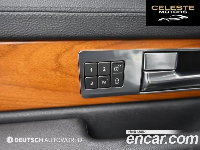 LAND ROVER Range Rover Sport V8 5.0 SC HSE 2011 — photo 17 sur 26