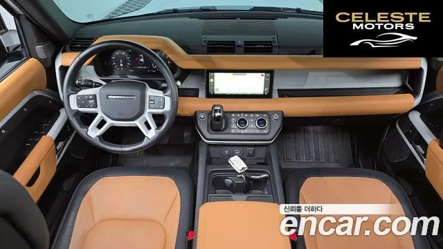 LAND ROVER Defender (L663) 110 P300 X-Dynamic SE 2024 — photo 7 sur 20