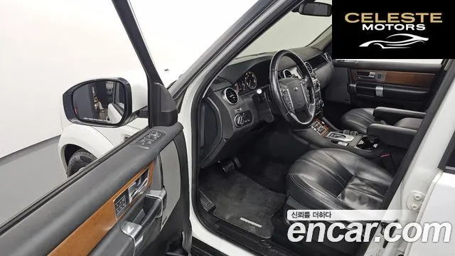 LAND ROVER Discovery 4 3.0 SDV6 SE 2016 — photo 10 sur 20