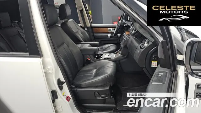 LAND ROVER Discovery 4 3.0 SDV6 SE 2016 — photo 12 sur 20