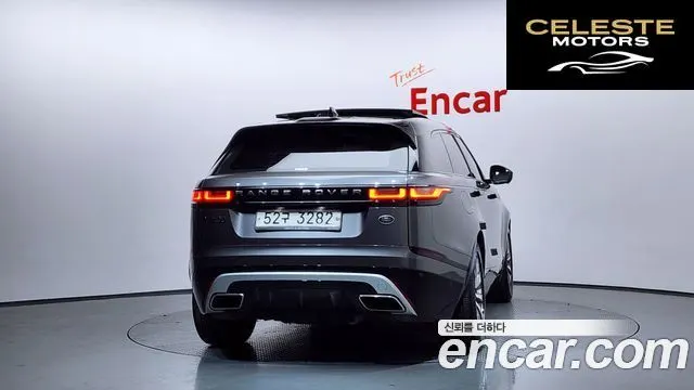 LAND ROVER Range Rover Velar 3.0 P380 R-Dynamic SE 2018 — photo 4 sur 20